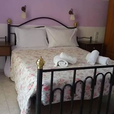 Dimitra's House Pensiune 3*